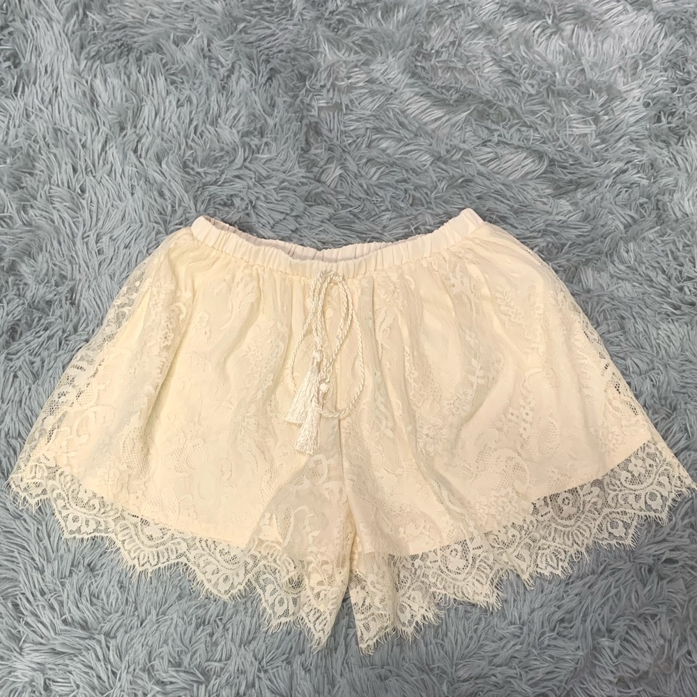 Cream Lace Shorts w/ Faux drawstring detail
